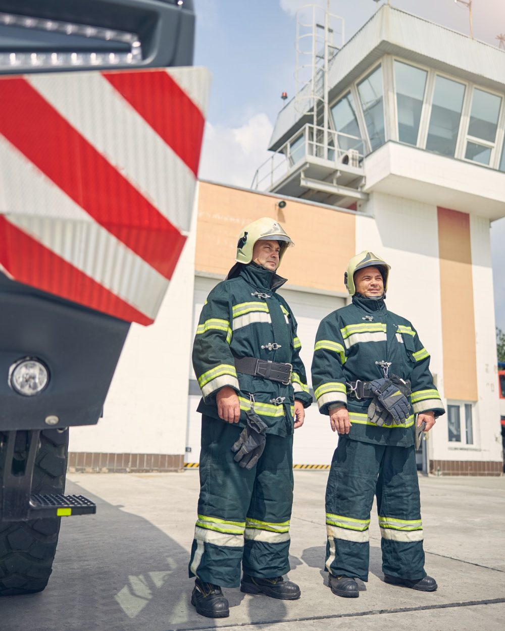 handsome men with protective gloves on belt.jpg handsome men with protective gloves on belt.jpg